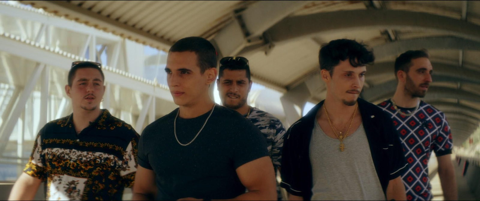 Primera imagen de la película 'Hasta el cielo' con el rapero granadino Ayax y Miguel Herrán.