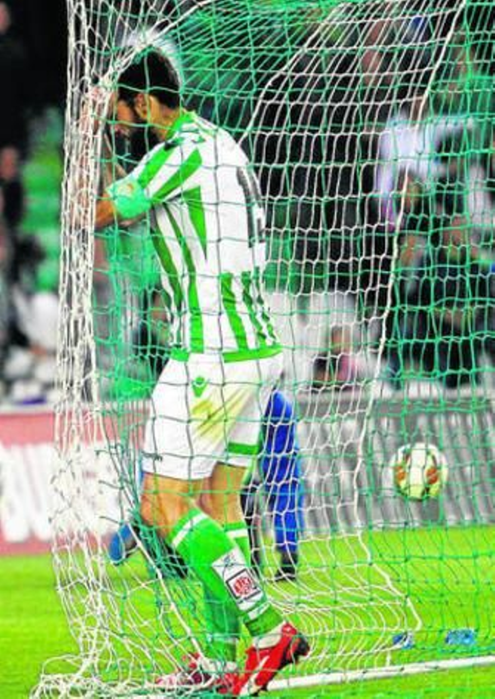 Jorge Molina se lamenta tras un gol del Leganés.