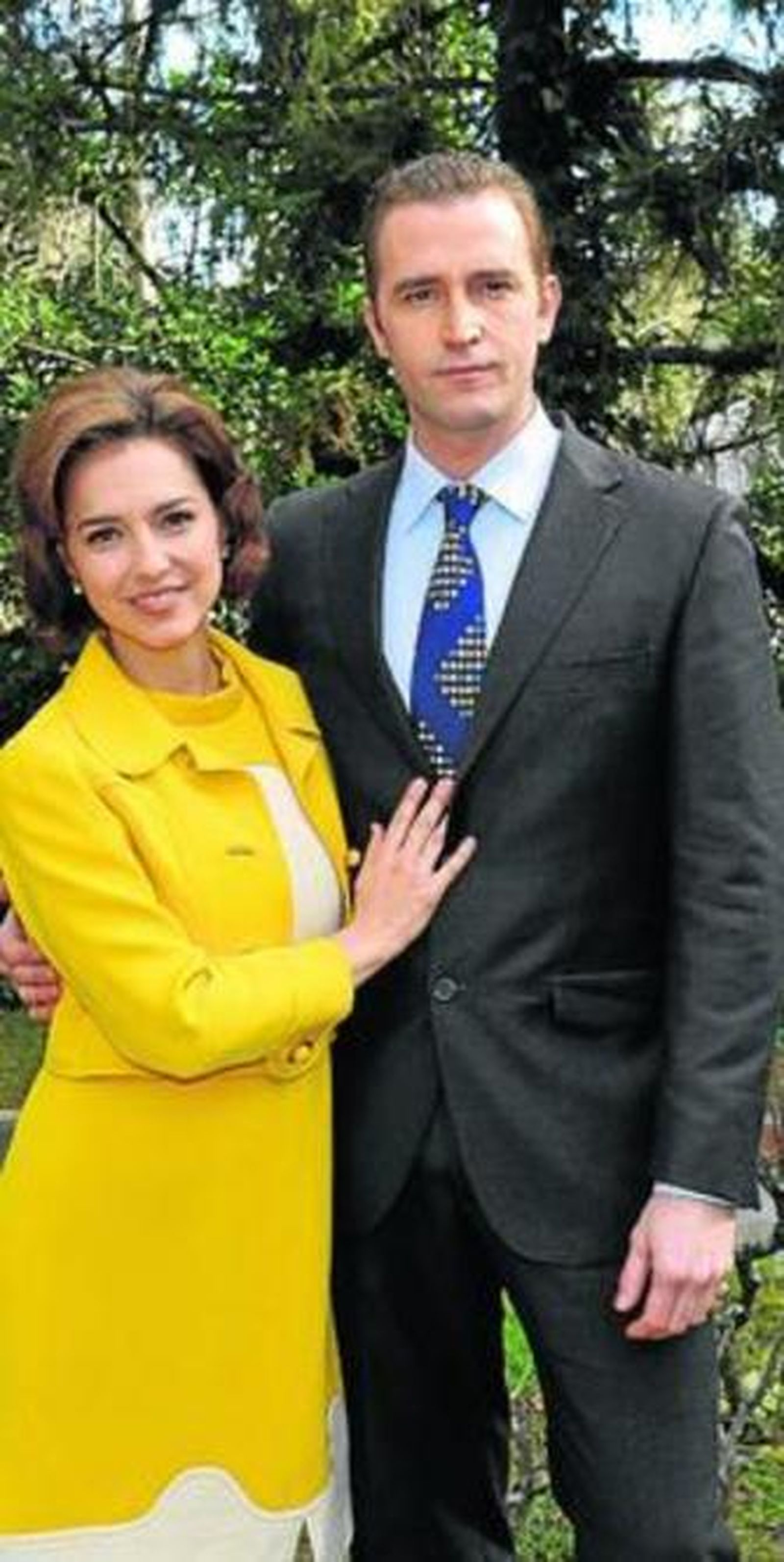 Cistina Brondo y Fernando Gil, los Reyes en la serie biográfica de Telecinco.