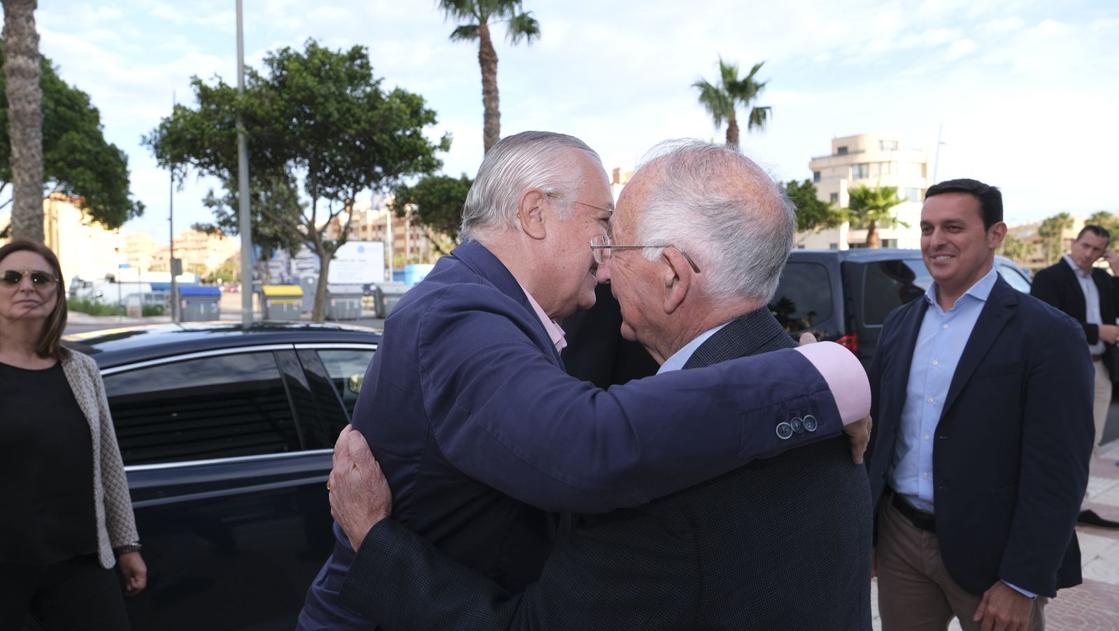 Imágenes de Rajoy apoyando la candidatura de Gabriel Amat a la Alcaldía de Roquetas de Mar