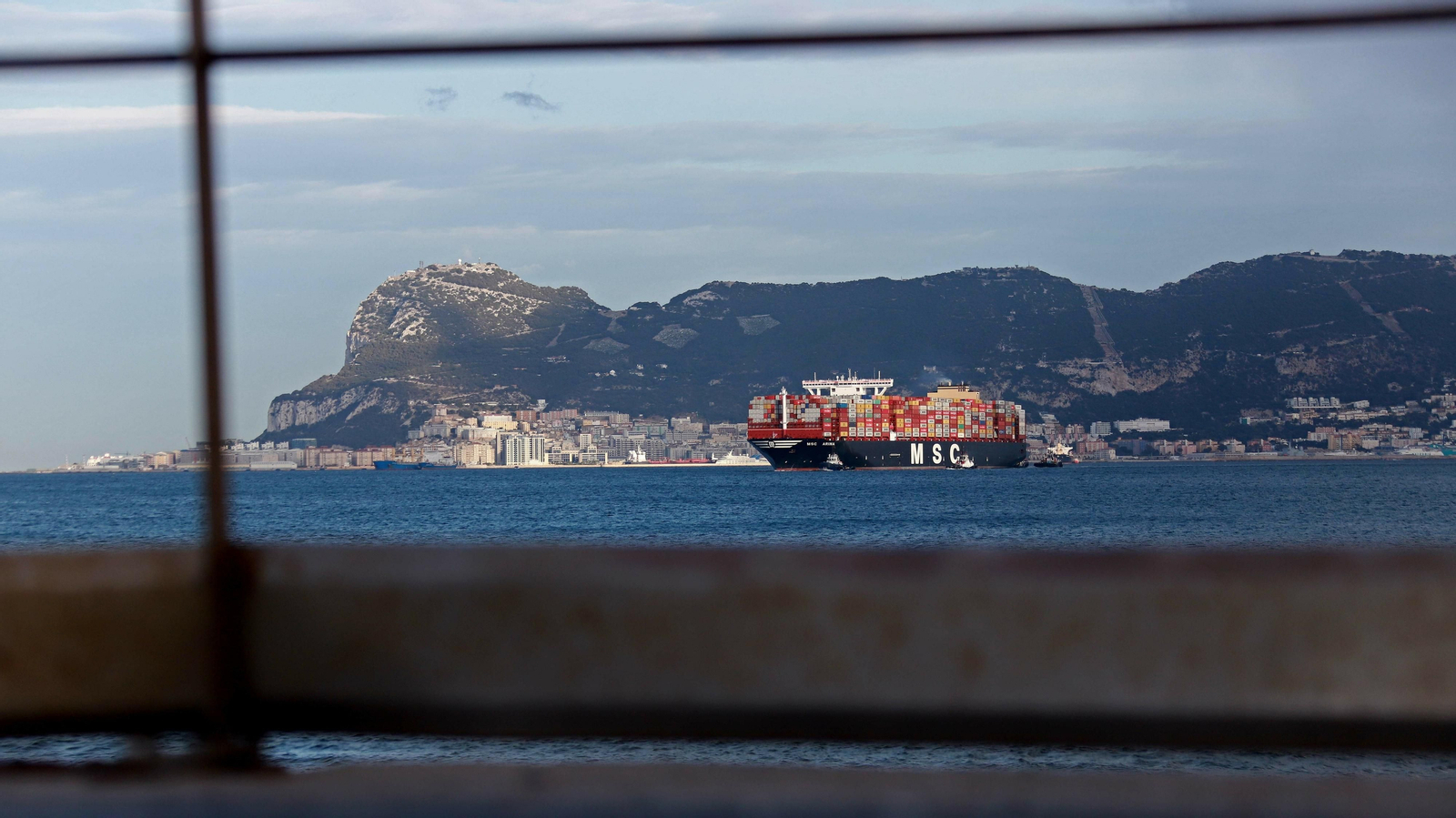 Las mejores fotos de la llegada del MSC Arina al puerto de Algeciras