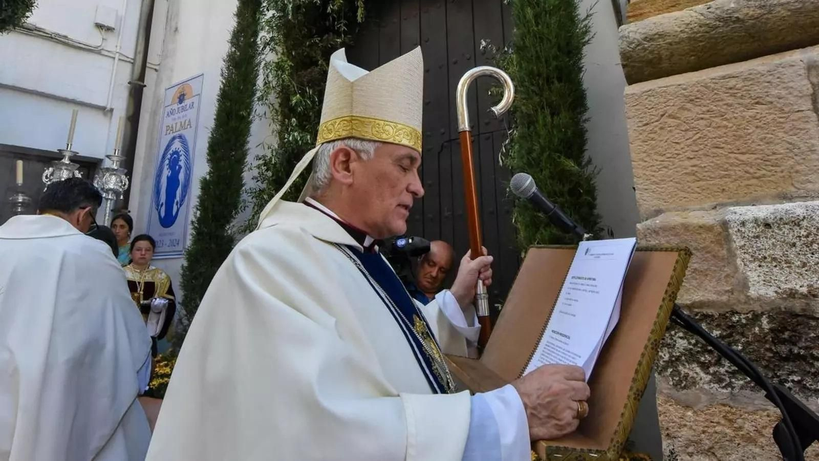 El obispo de Cádiz en un acto en Algeciras.