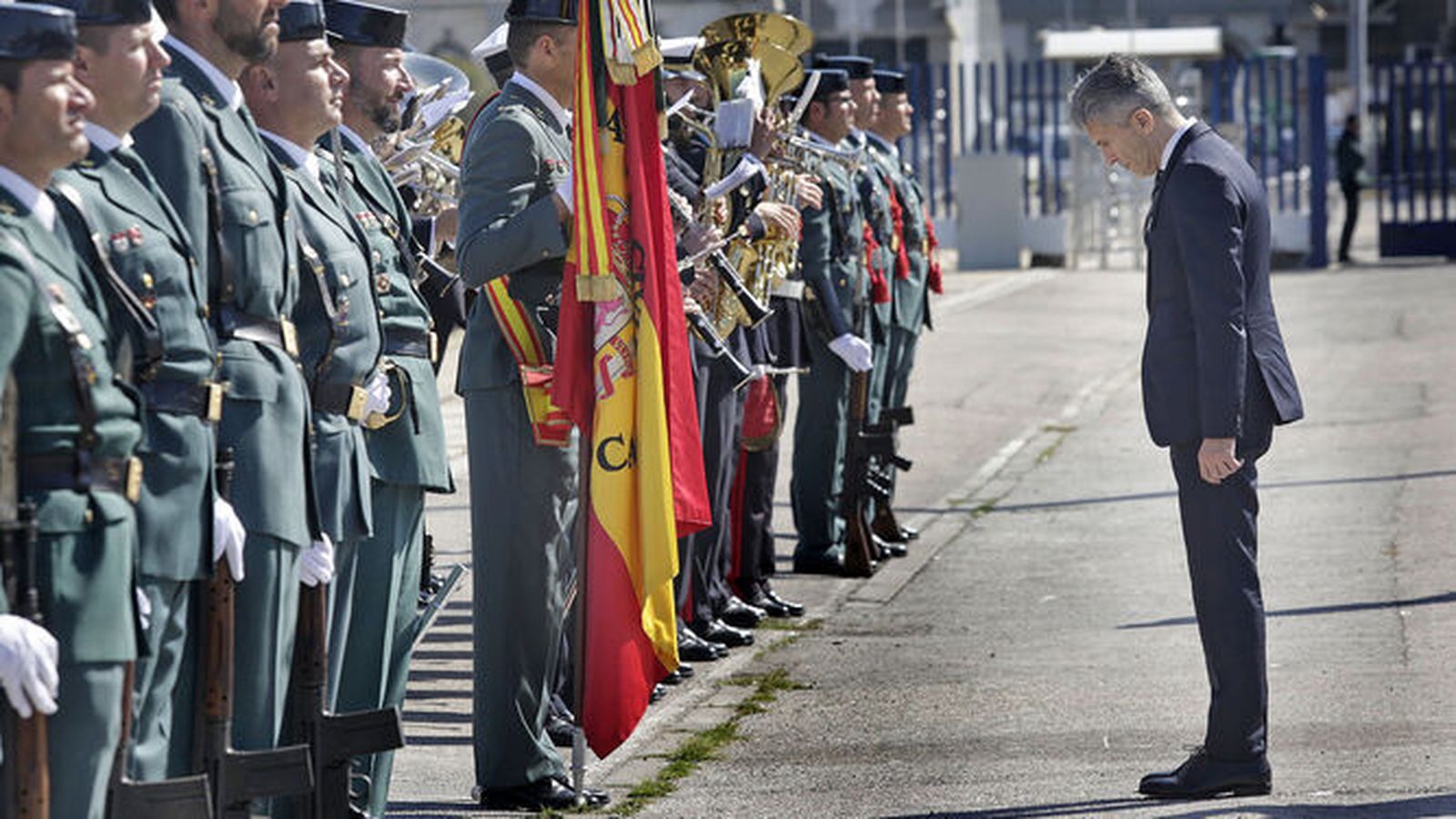 El ministro Grande Marlaska en un acto de la Guardia Civil en Cádiz