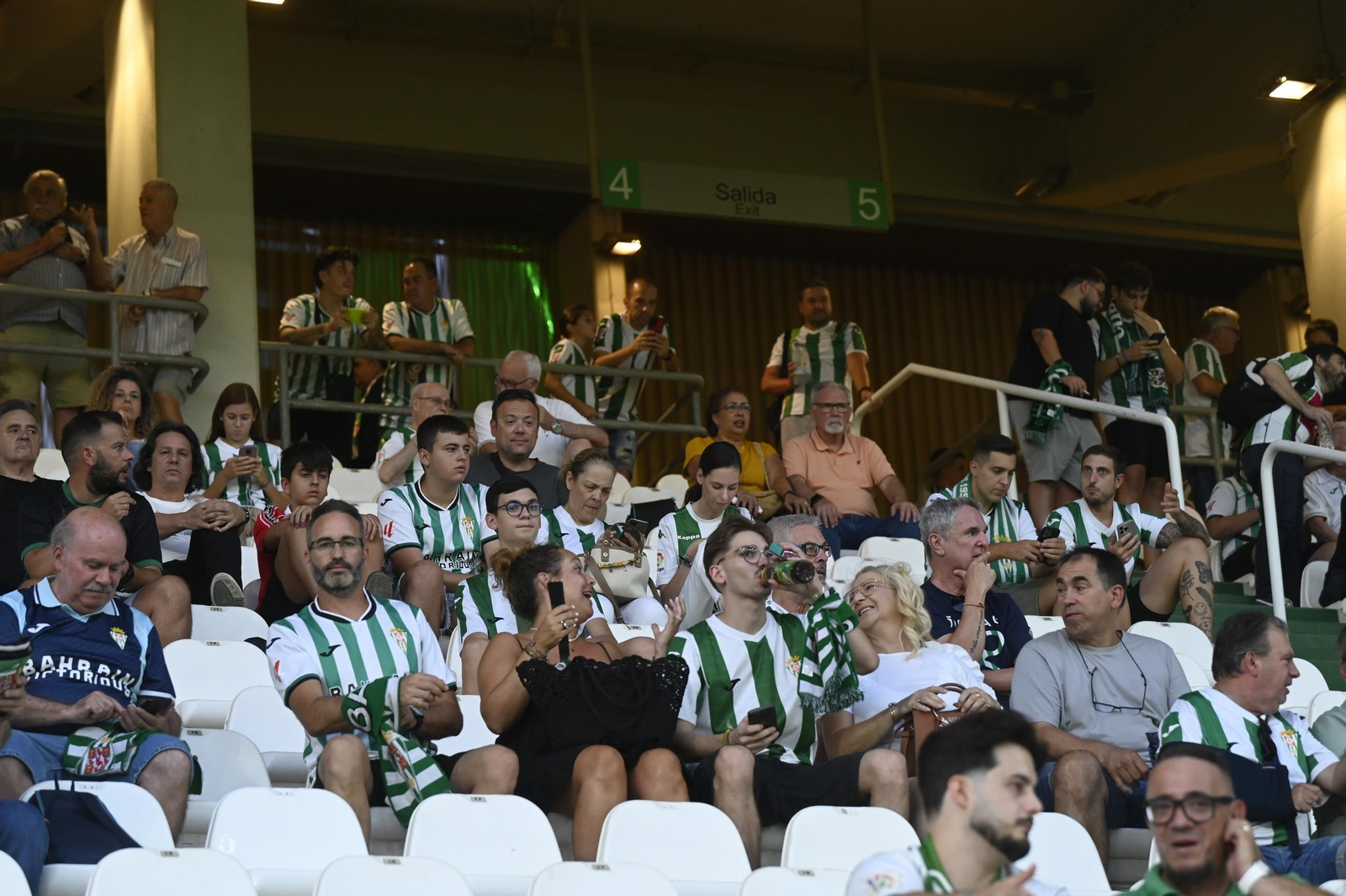 Las mejores fotos del ambiente en El Arcángel para el Córdoba CF - Las Palmas
