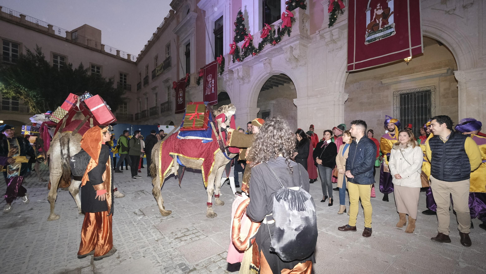 Imágenes de la Cabalgata de los Reyes Magos en Almería