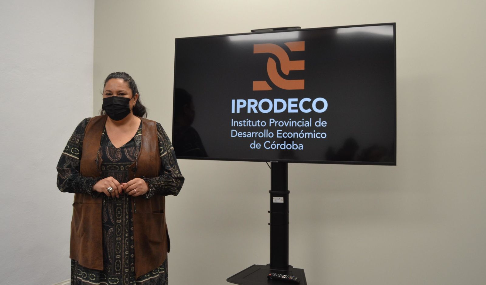 Dolores Amo presenta la programación del Iprodeco.