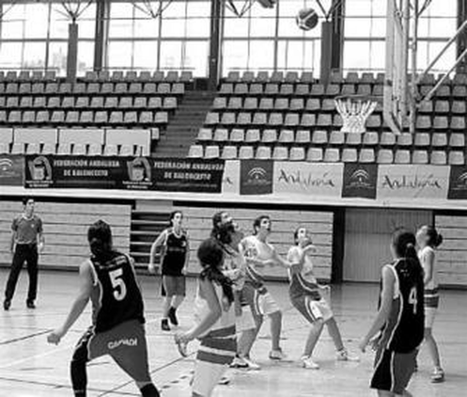 Las chicas del Adesa 80 se impusieron al Ramón y Cajal.