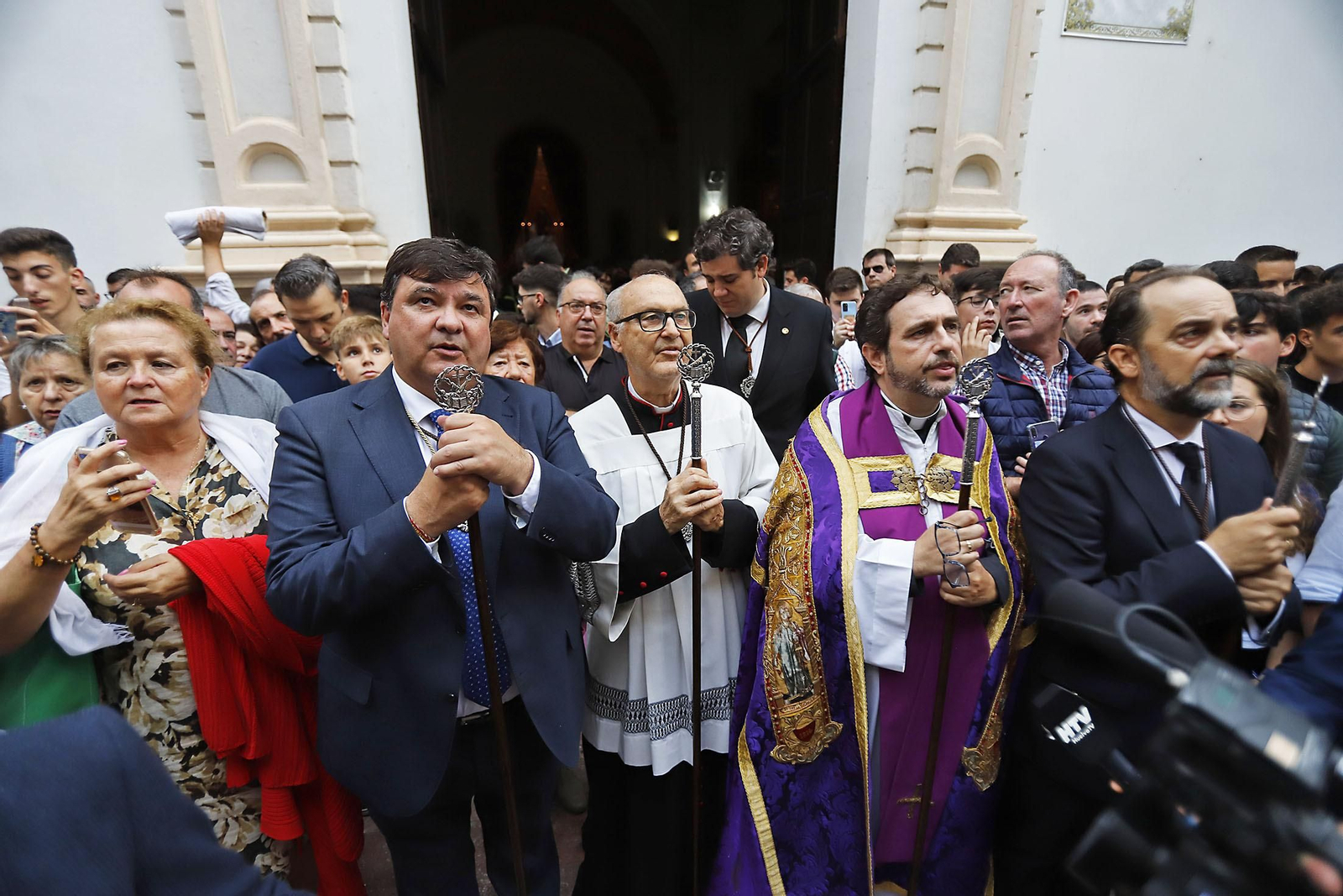 Imágenes de la salida extraordinaria de la Virgen del Rocío y Esperanza