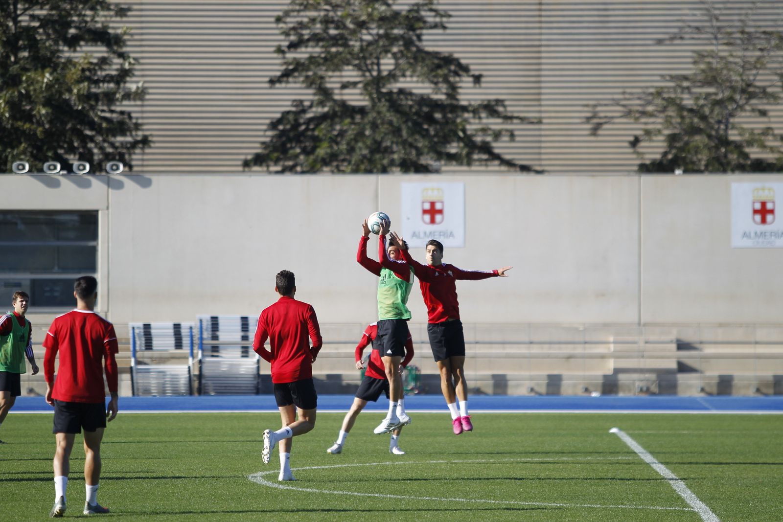 Fotogalería del entrenamiento del Almería previa al partido ante el Numancia