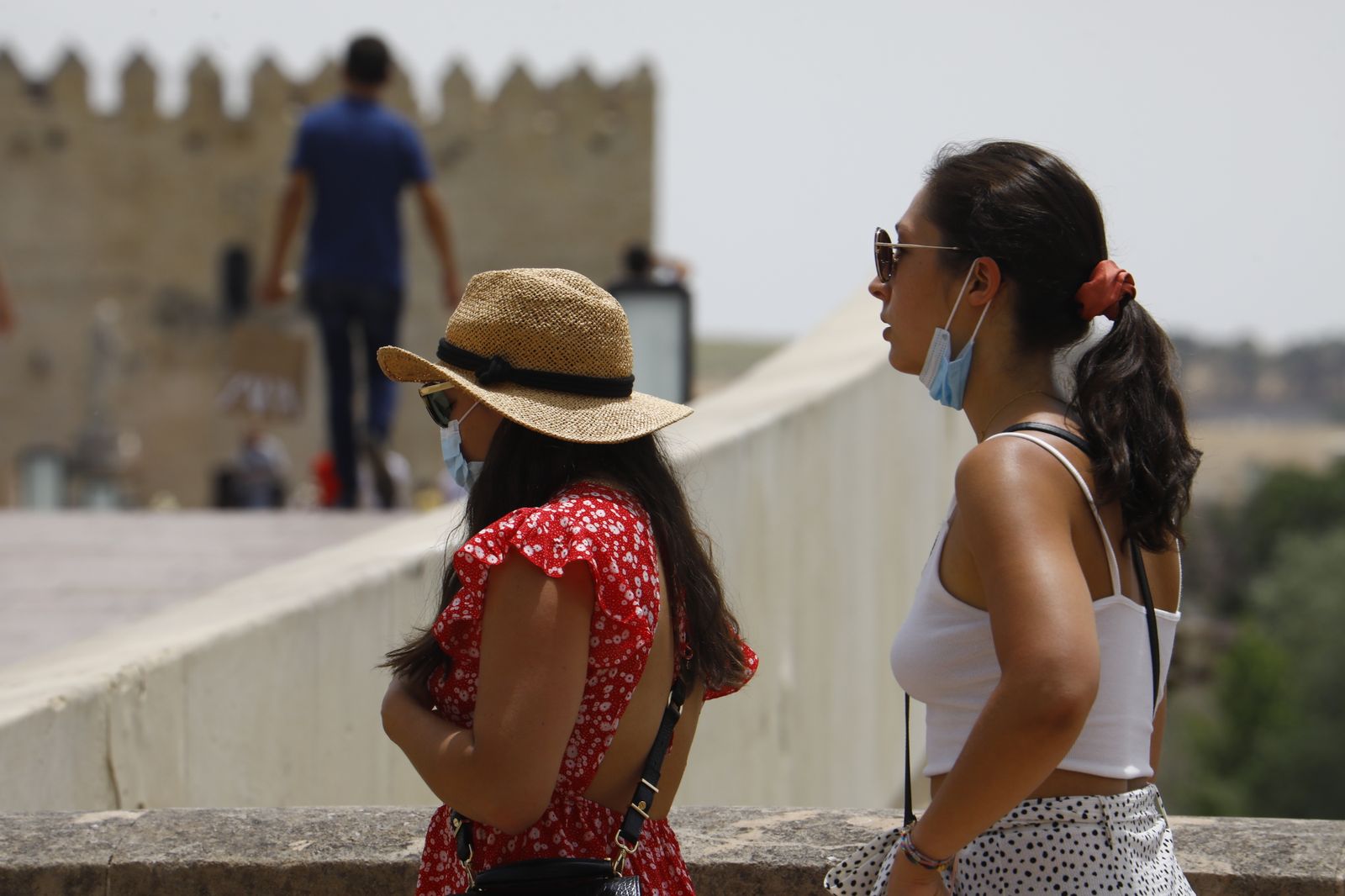 Un sábado en Córdoba en alerta naranja por calor, en imágenes