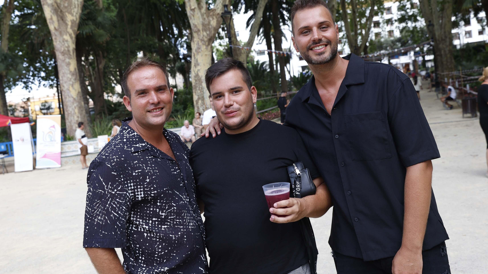Las fotos de la fiesta del Orgullo LGTBI en el Parque María Cristina en Algeciras