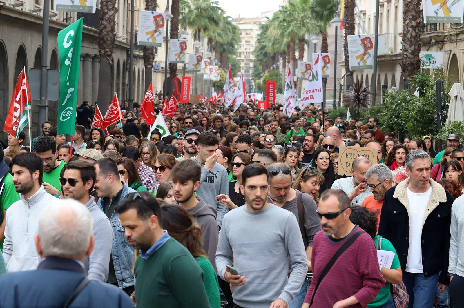 Imágenes de la manifestación en defensa de la educación pública