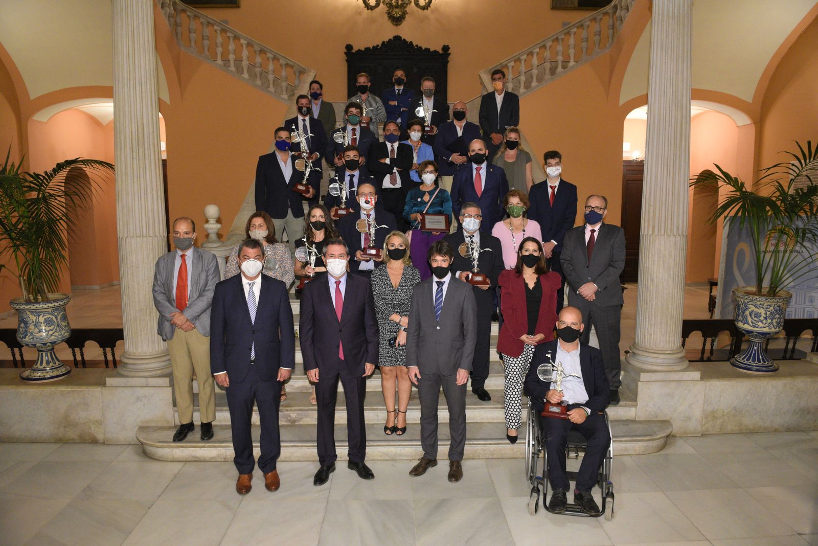 Los premiados, en el Ayuntamiento.