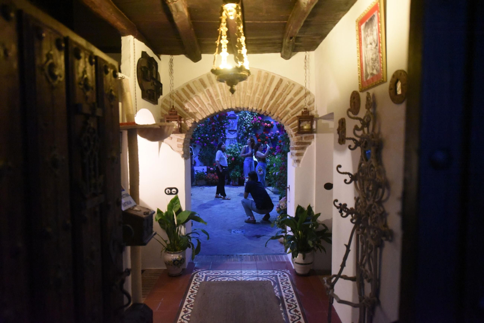 Último día de Patios por la zona de San Lorenzo