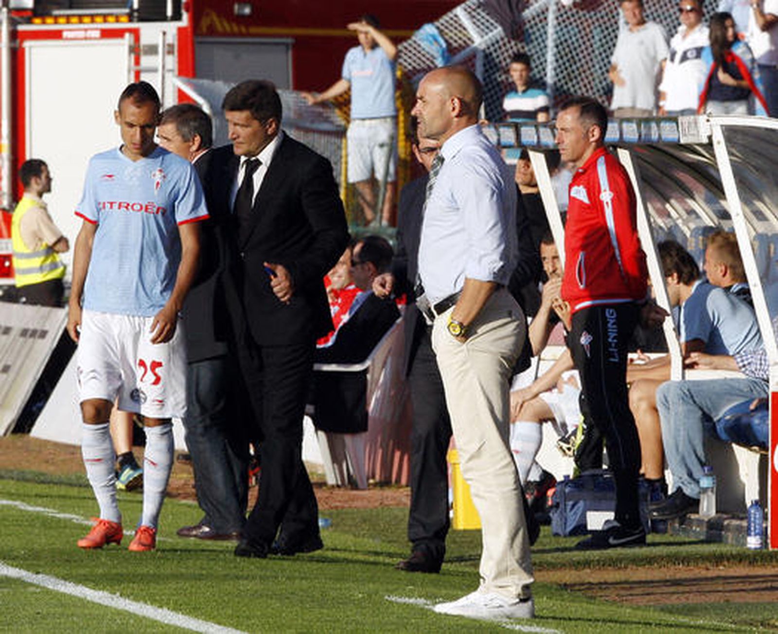 El Córdoba se clasifica para los 'play off' tras empatar sin goles con el Celta.

Foto: LOF