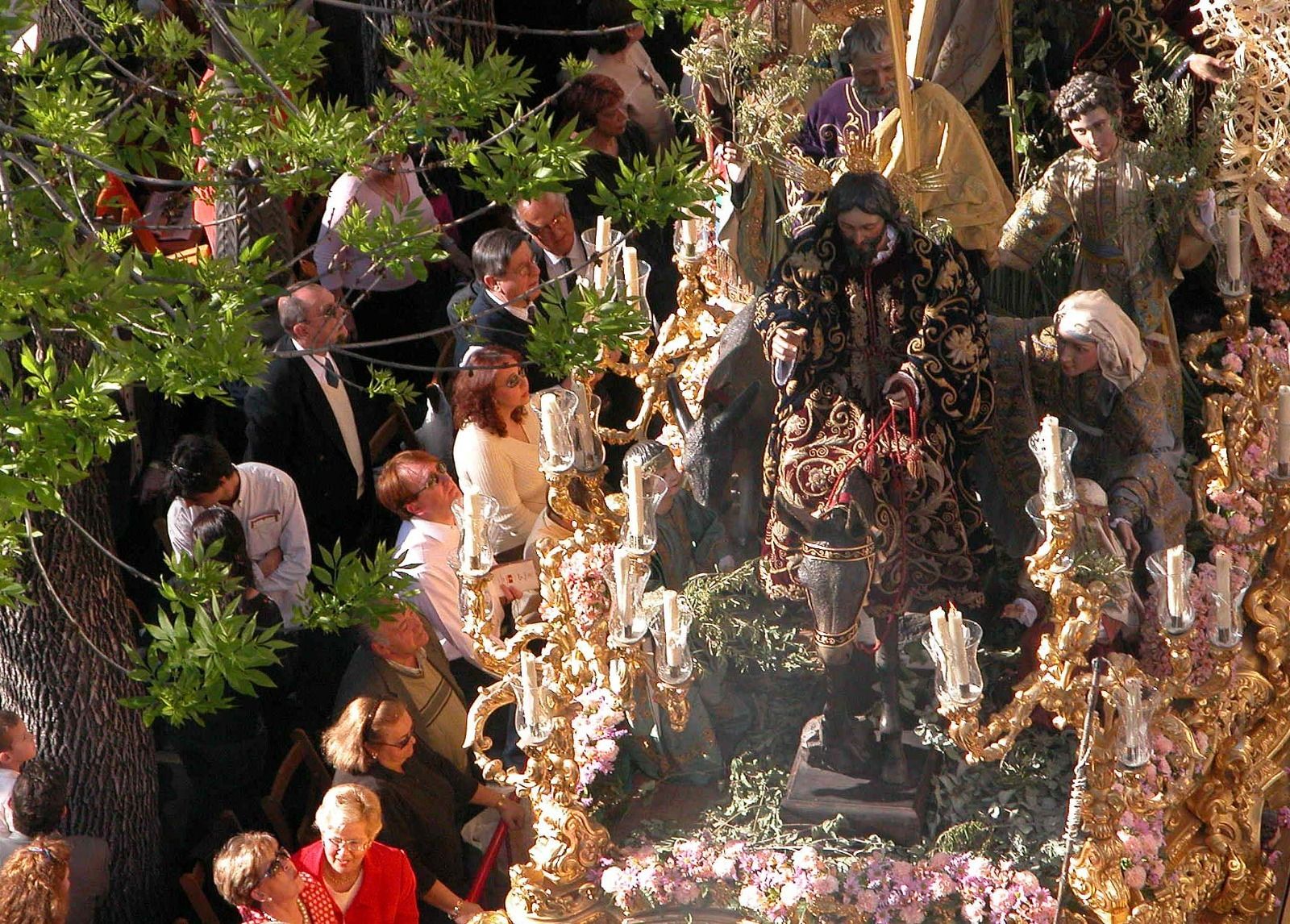 Las mejores imágenes del Santo Entierro Grande de 2004