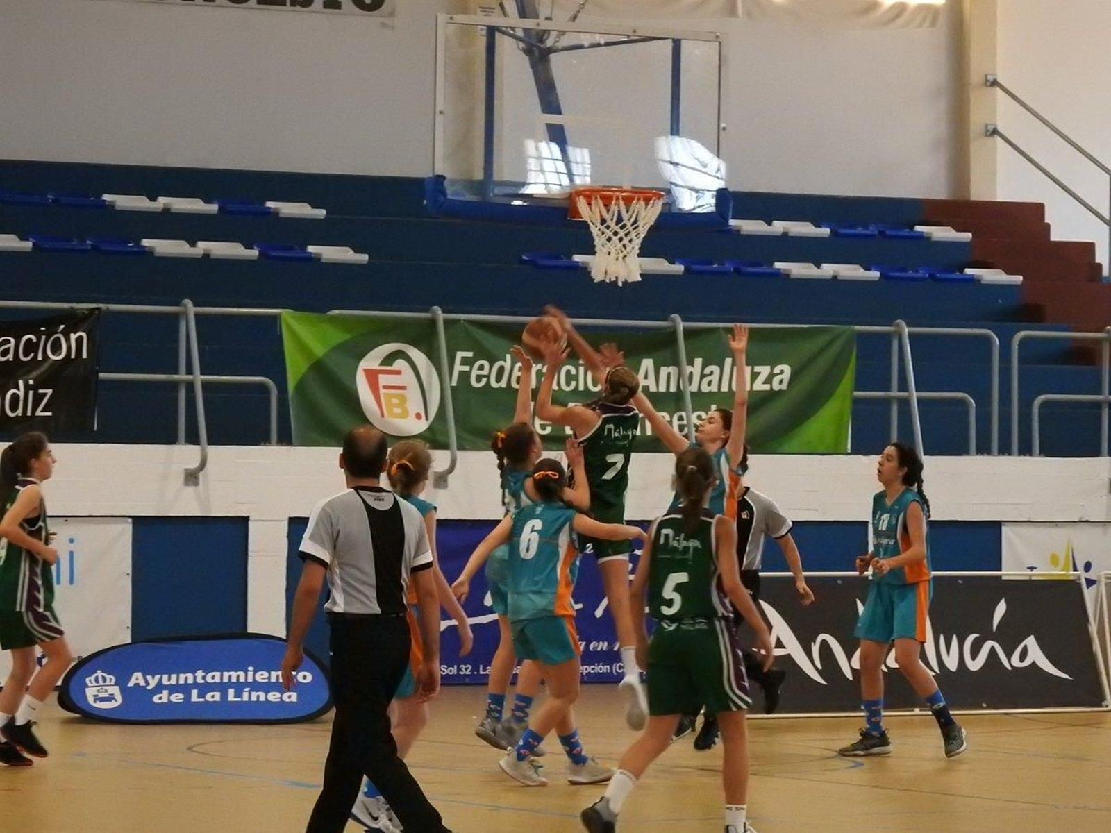 Cristina Sánchez entra a canasta.