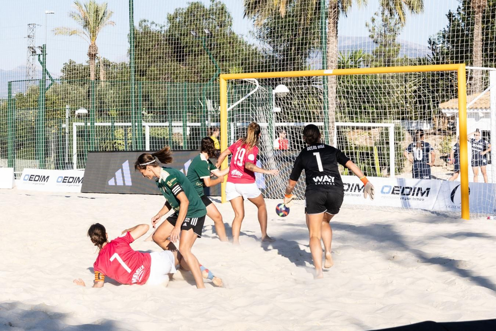 Jaén vibra con la Copa Federación de fútbol playa, en imágenes