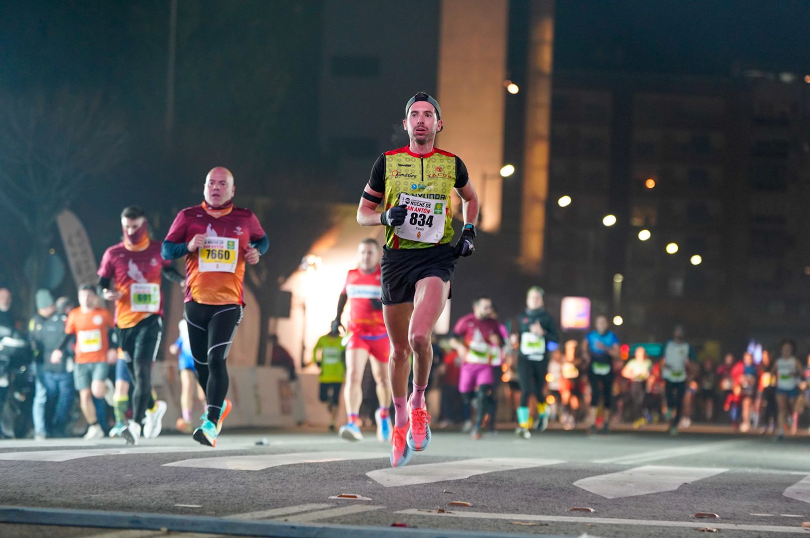 En imágenes: búscate en tu llegada a meta de la Carrera de San Antón 2026 (8)