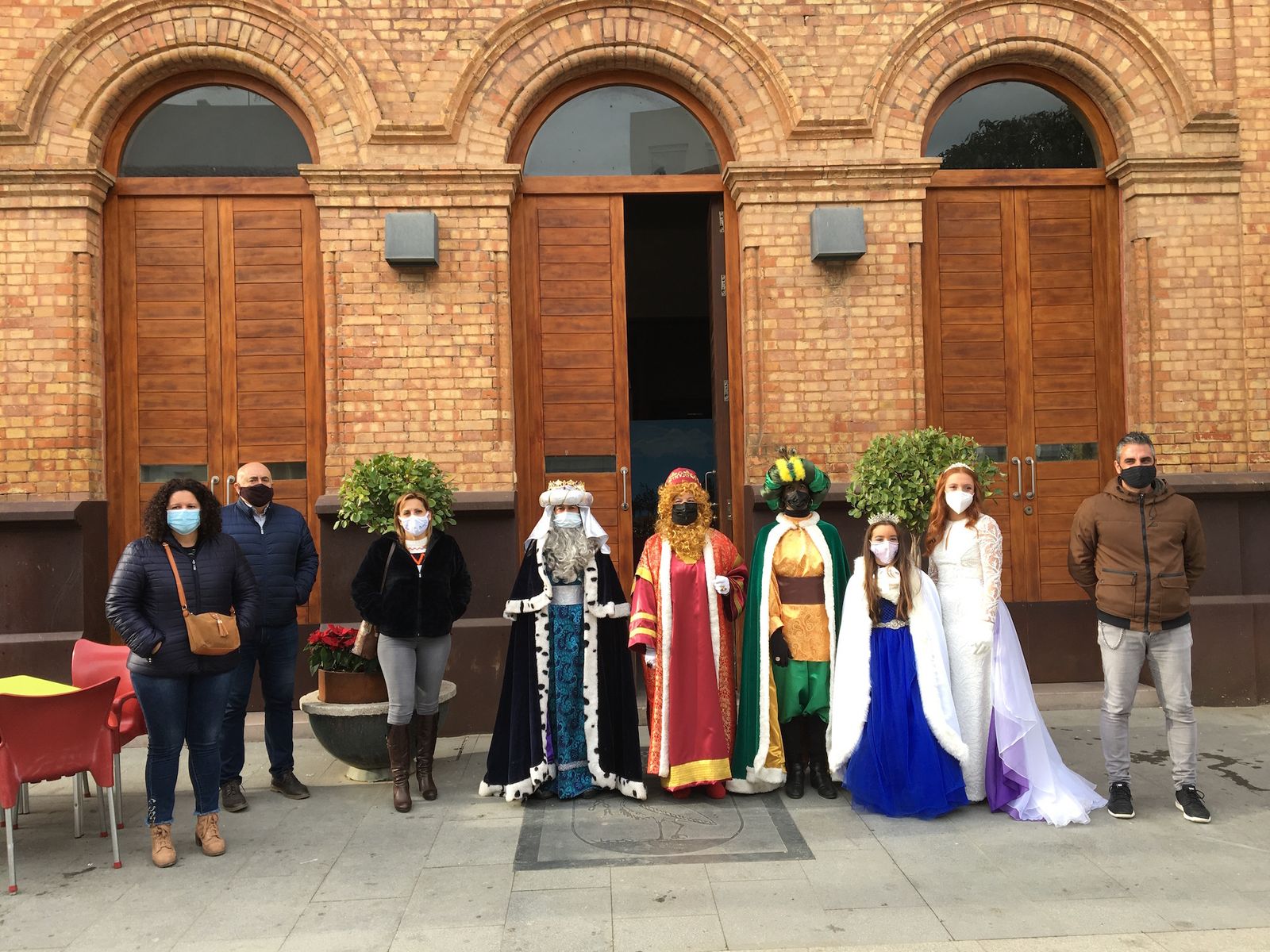 Los Reyes han visitado el Ayuntamiento de Nerva