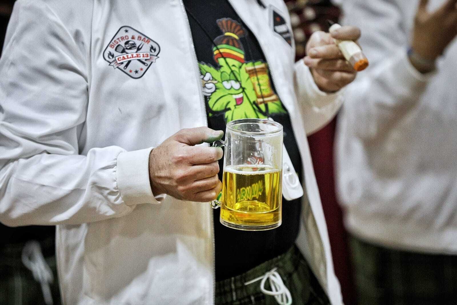 Chirigota 'Juanito manos verdes'