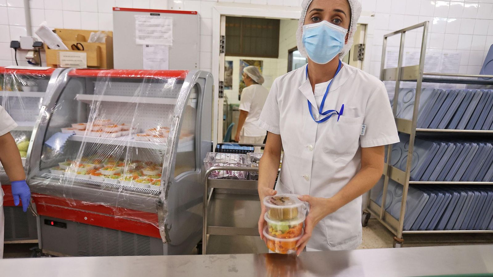 Momento del emplatado en el hospital Infanta Elena.