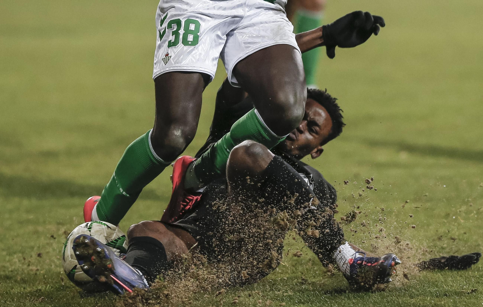 Las fotos del Petrocub-Betis de Conference League