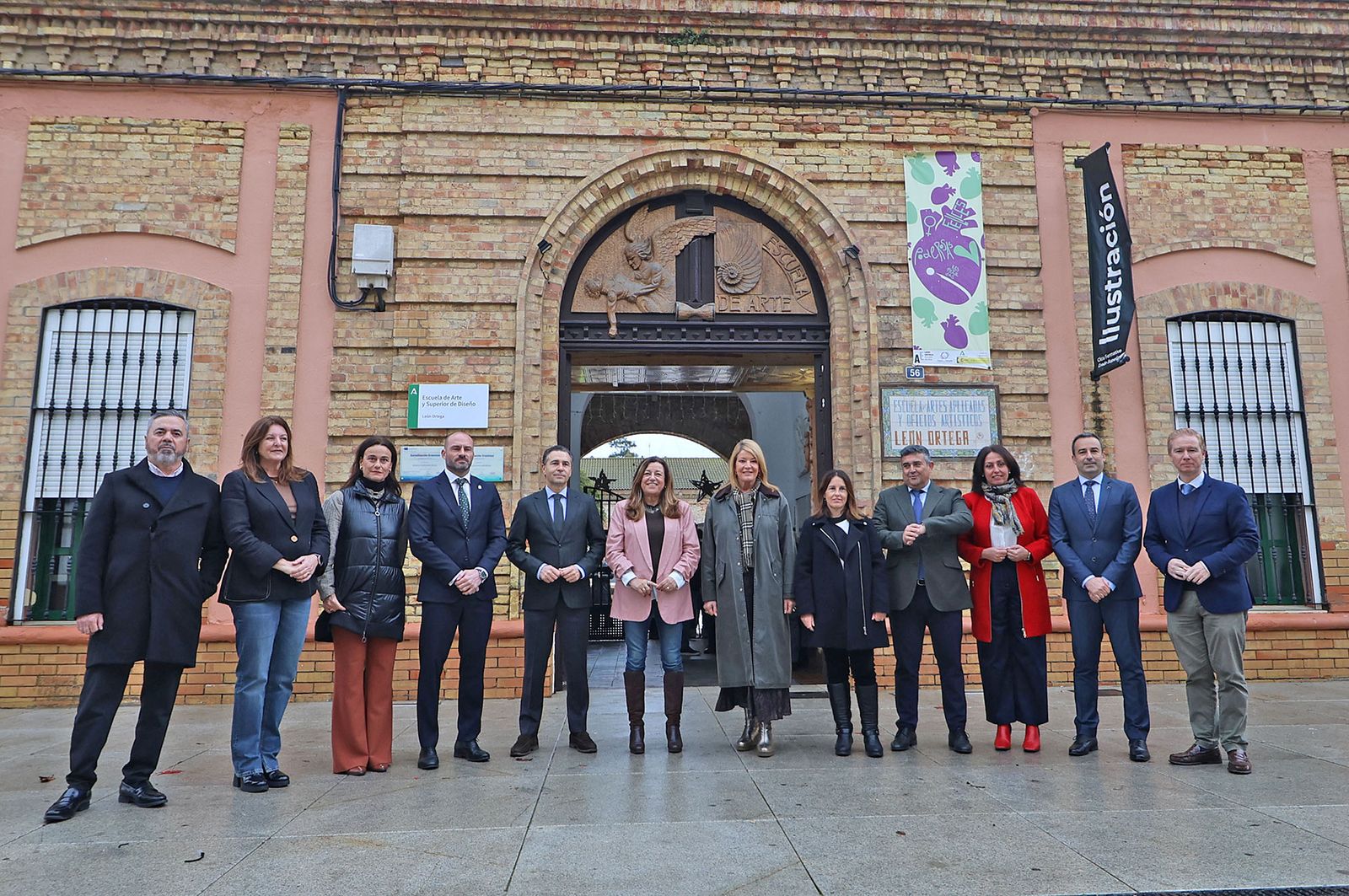 Fotografías de la colocación de la primera piedra de las obras de ampliación y reforma de la Escuela de Arte y Superior de Diseño León Ortega de Huelva