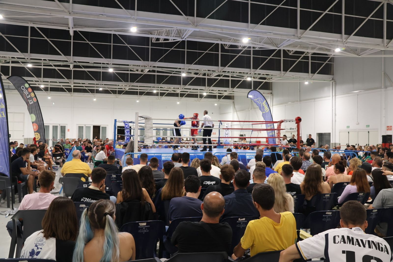 El público disfrutó de diez combates de nivel