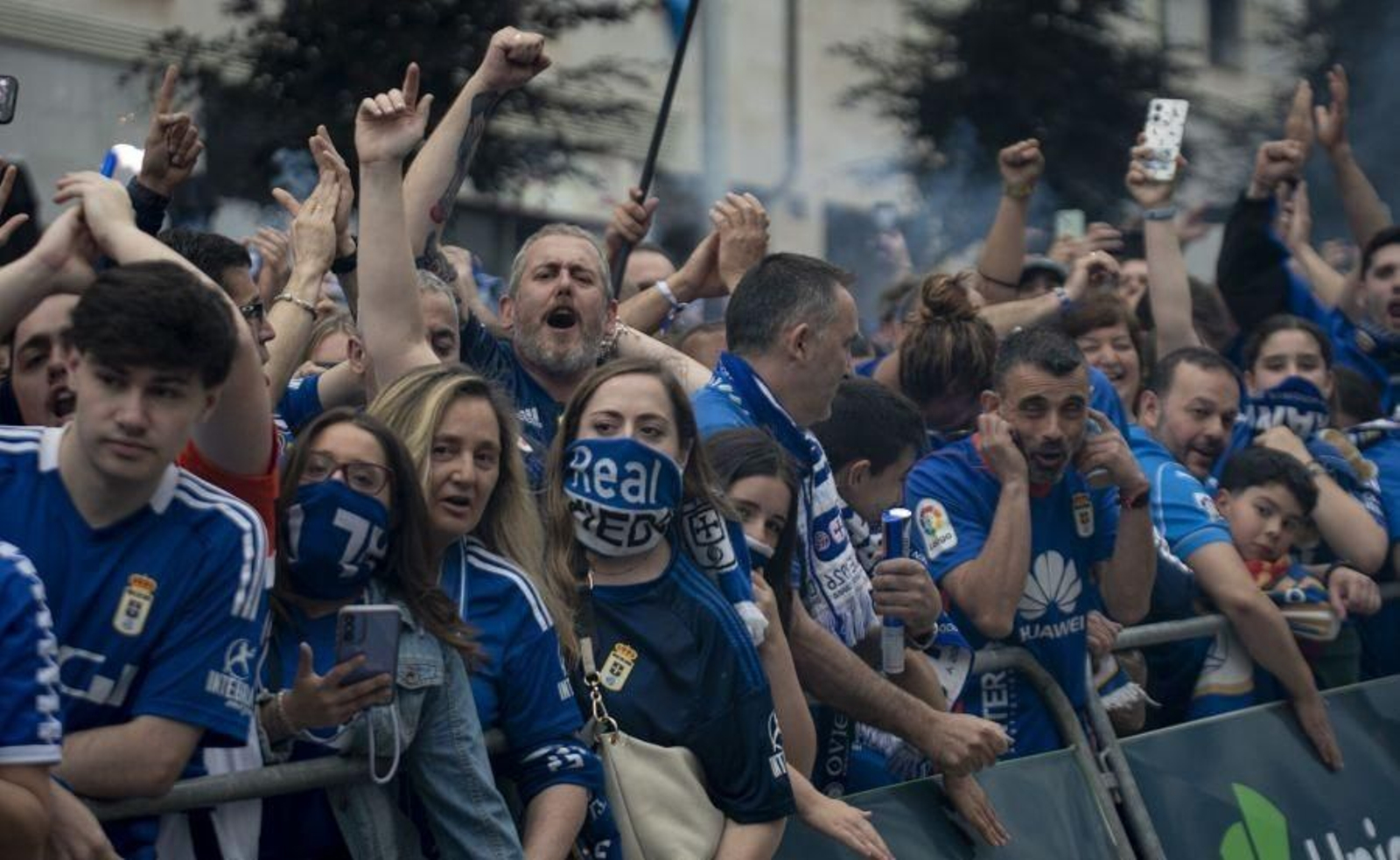 Las fotos del ascenso del Oviedo ante el Mirandés
