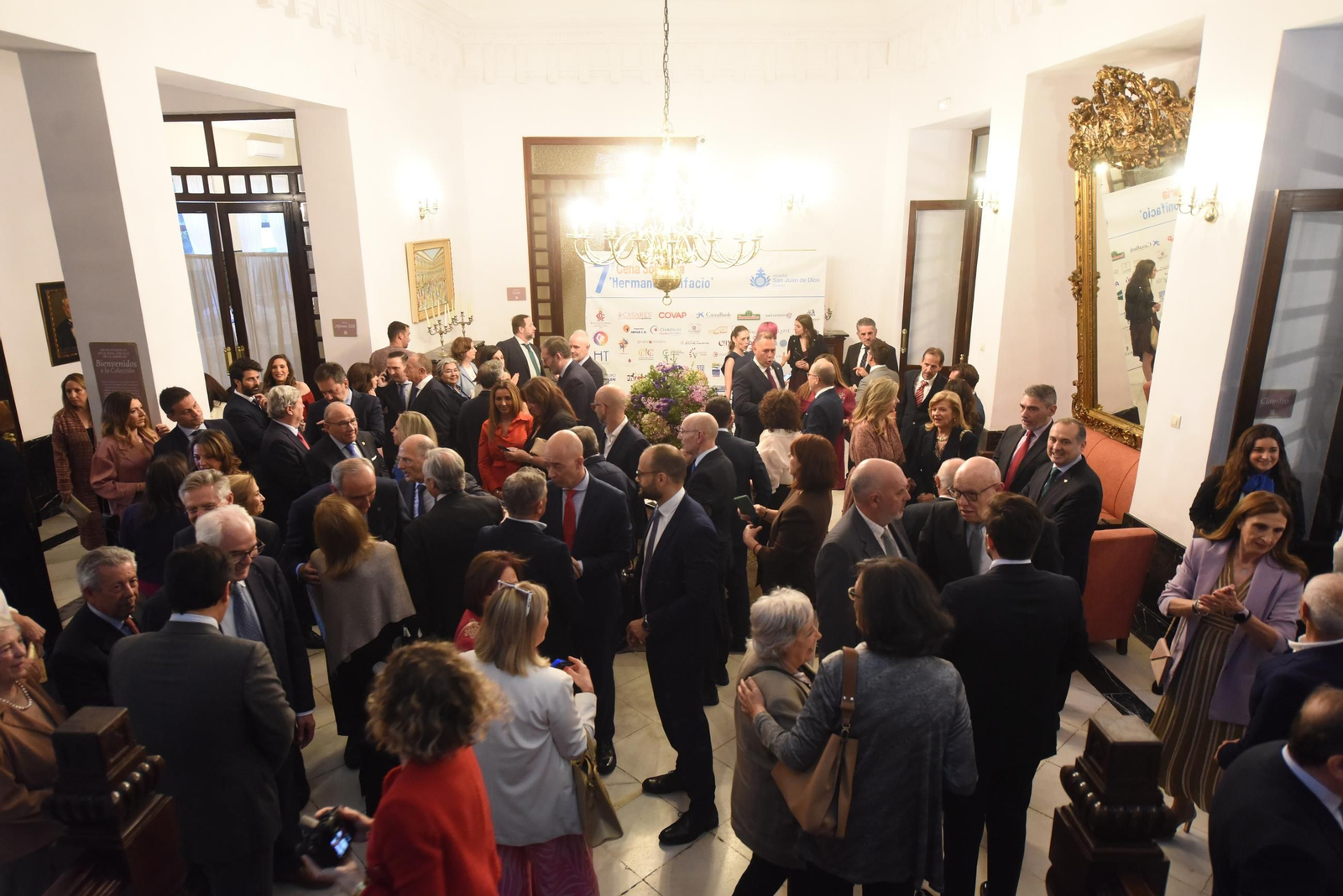 La Cena Solidaria Hermano Bonifacio del Hospital San Juan de Dios de Córdoba, en imágenes