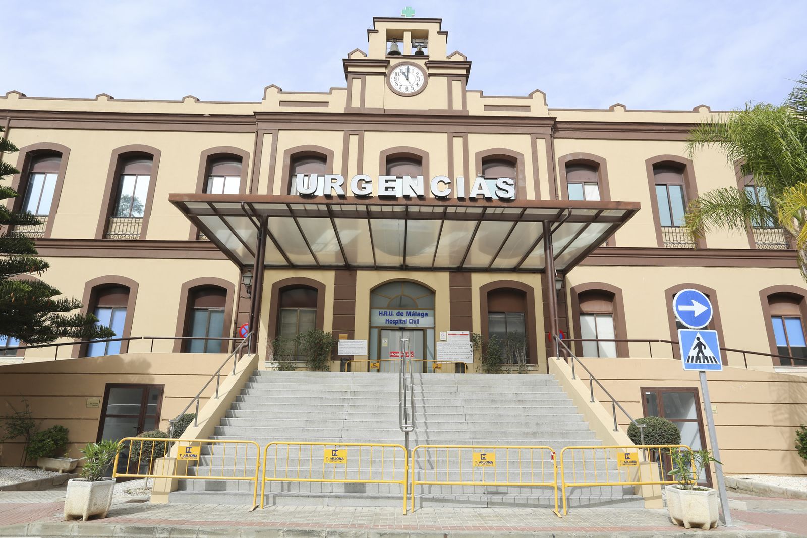 Salir a donar sangre en la Málaga del coronavirus, en fotos