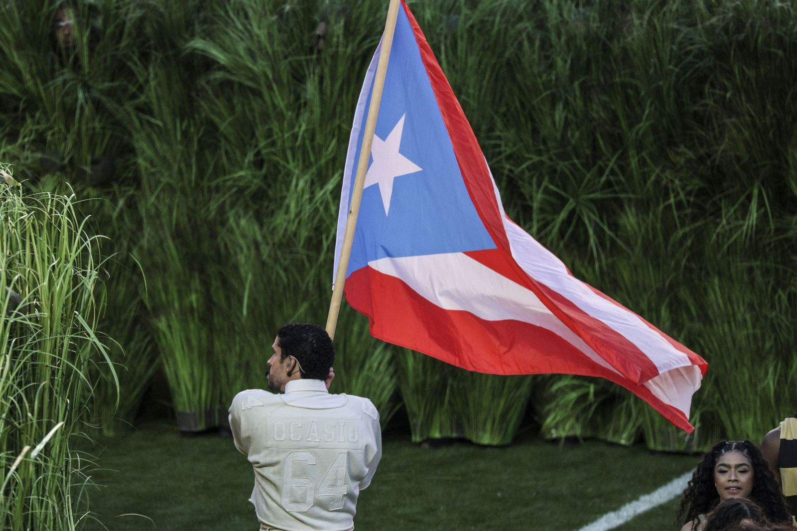 Las mejores fotos de la Super Bowl con la actuación de Bad Bunny
