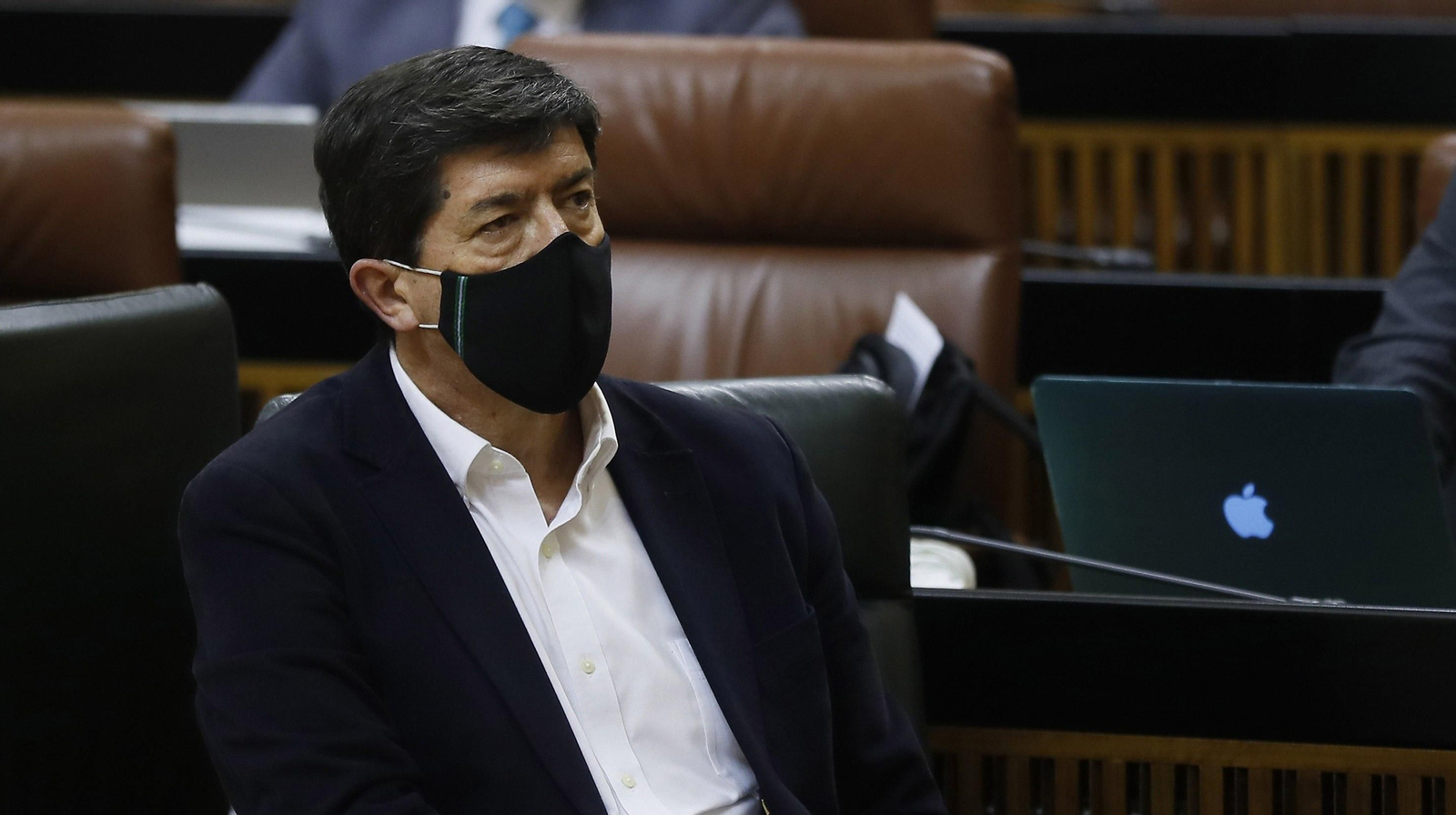 Juan Marín acusa de "deslealtad" al Gobierno al no comunicar el traslado de inmigrantes a Granada