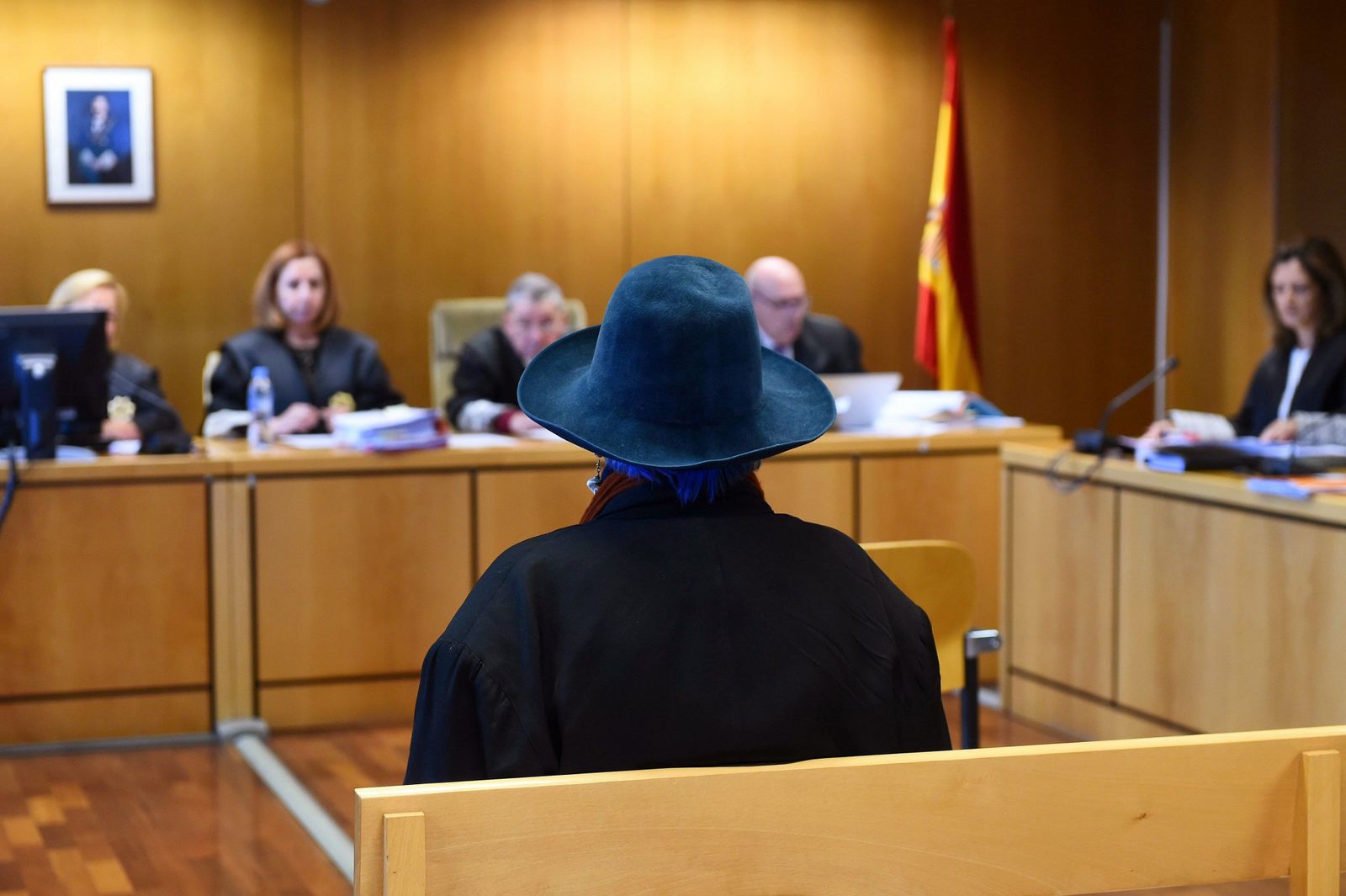 Lucía Bosé, ayer, en el banquillo de los acusados.