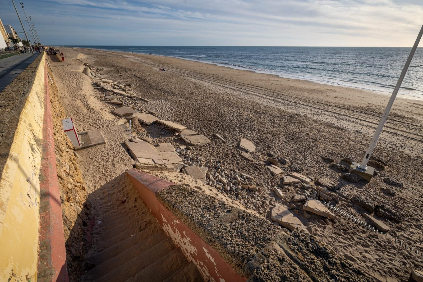 Las imágenes del lamentable estado de este tramo de la Playa Victoria