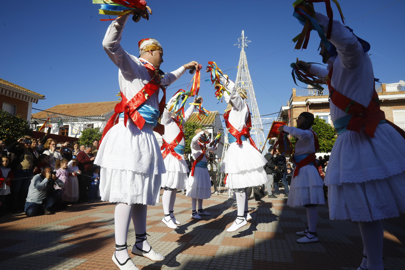 Las mejores fotografías de los tradicionales Danza de los locos y Baile del oso de Fuente Carreteros