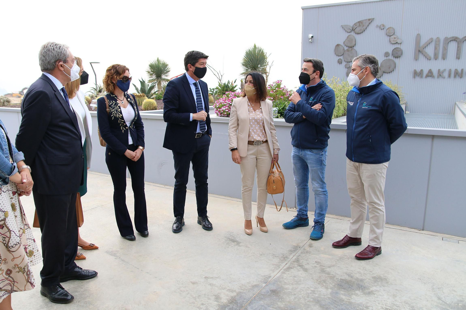 Fotogalería de la visita de Juan Marín a Kimitec, al PITA y a Unica Group