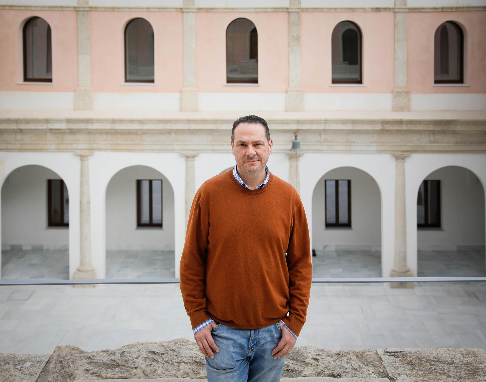 Imágenes de la entrevista realizada al director del Museo del Realismo Español Contemporáneo MUREC