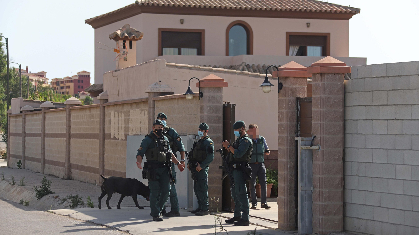 Fotos de los registros en 'Villa Narco' en La Línea