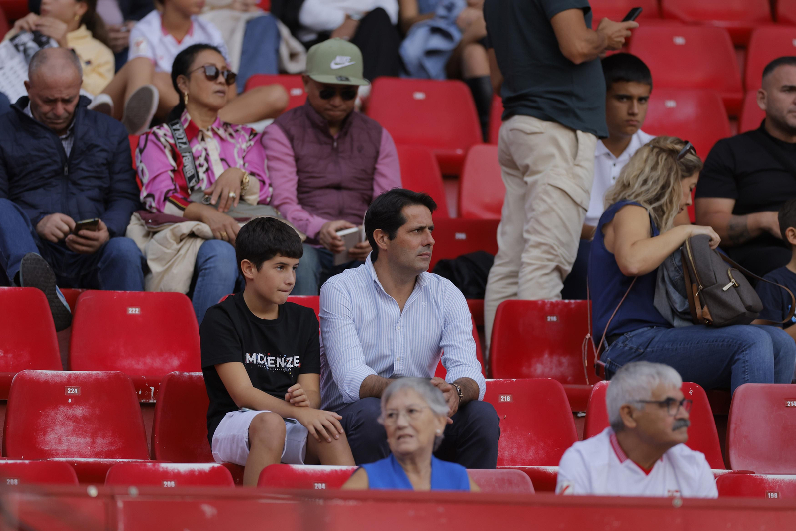 Búscate en las fotos del Sevilla-Madrid