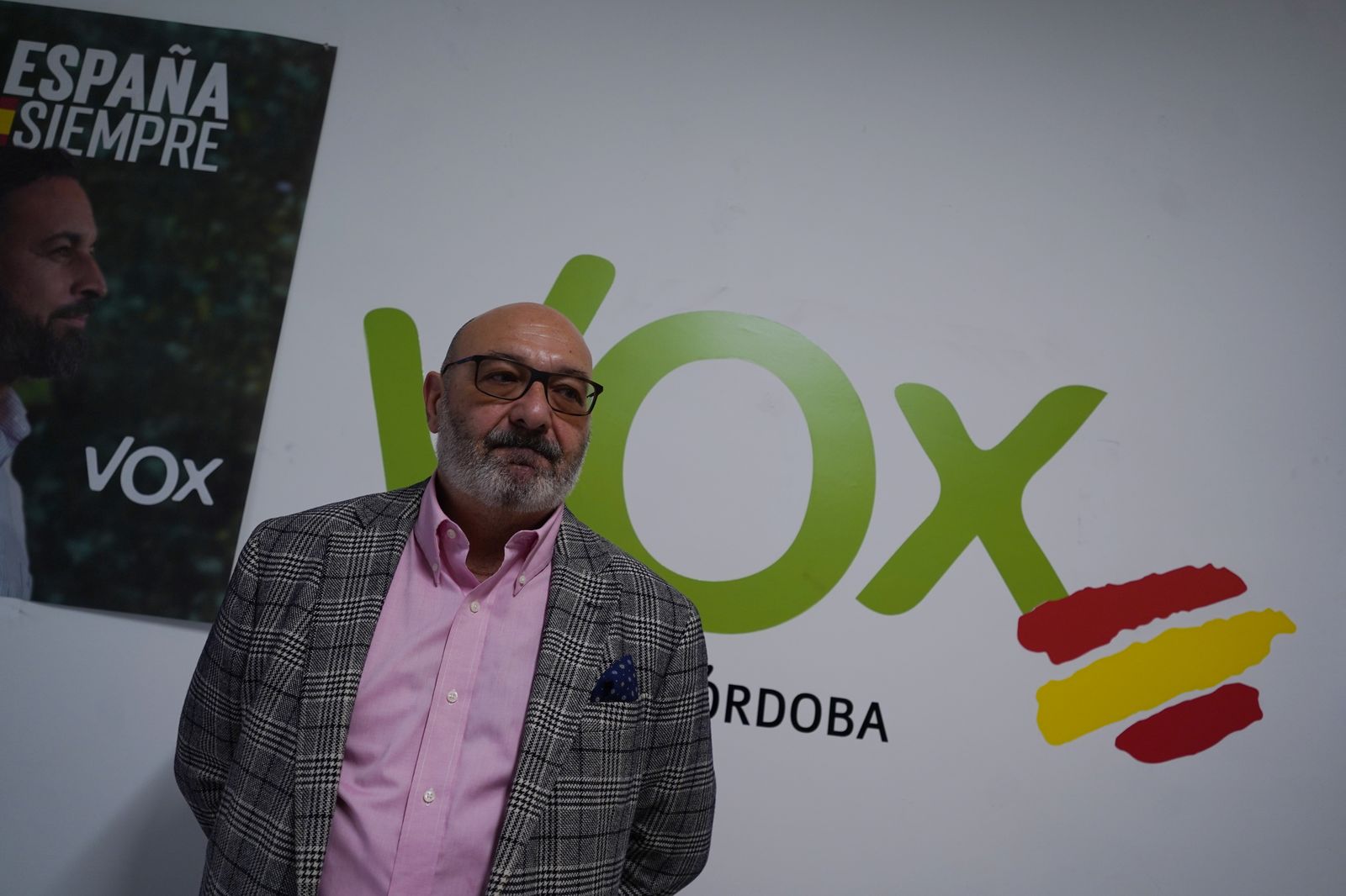 Alejandro Hernández, en la sede de Vox en Córdoba.