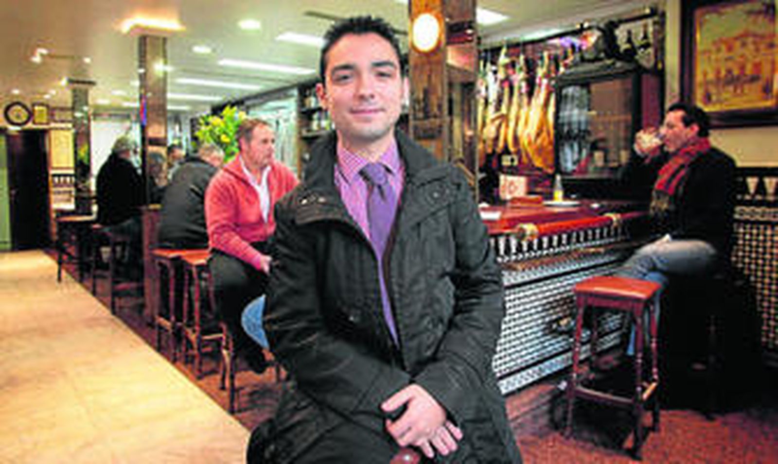 Iván Salas, en El Cairo. Nació en 1977, el mismo año que su padre abrió el local en el Arenal.