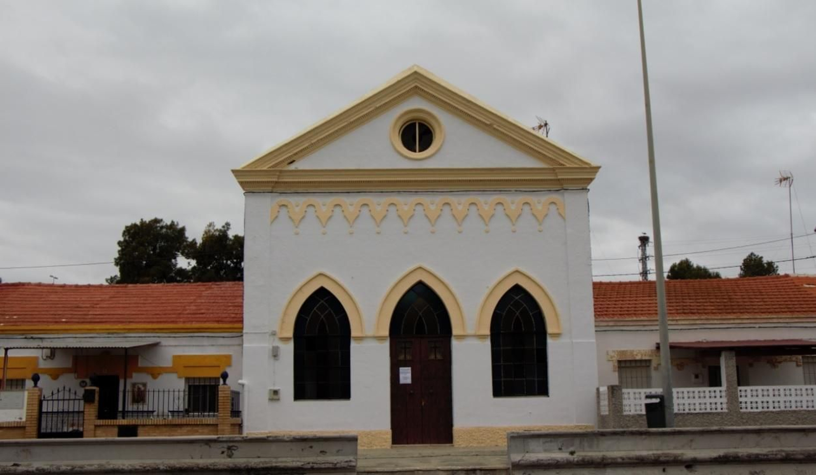 Iglesia de Santa María de El Portal.