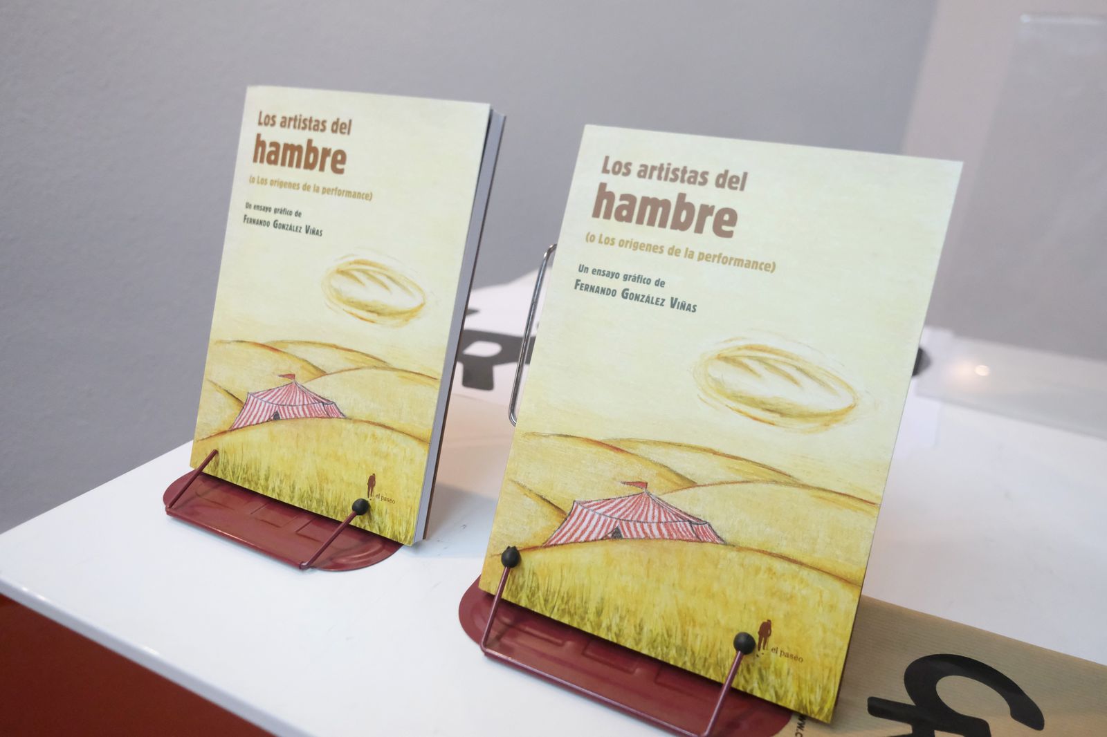 La presentación de 'Los artistas del hambre', de Fernando González Viñas, en imágenes