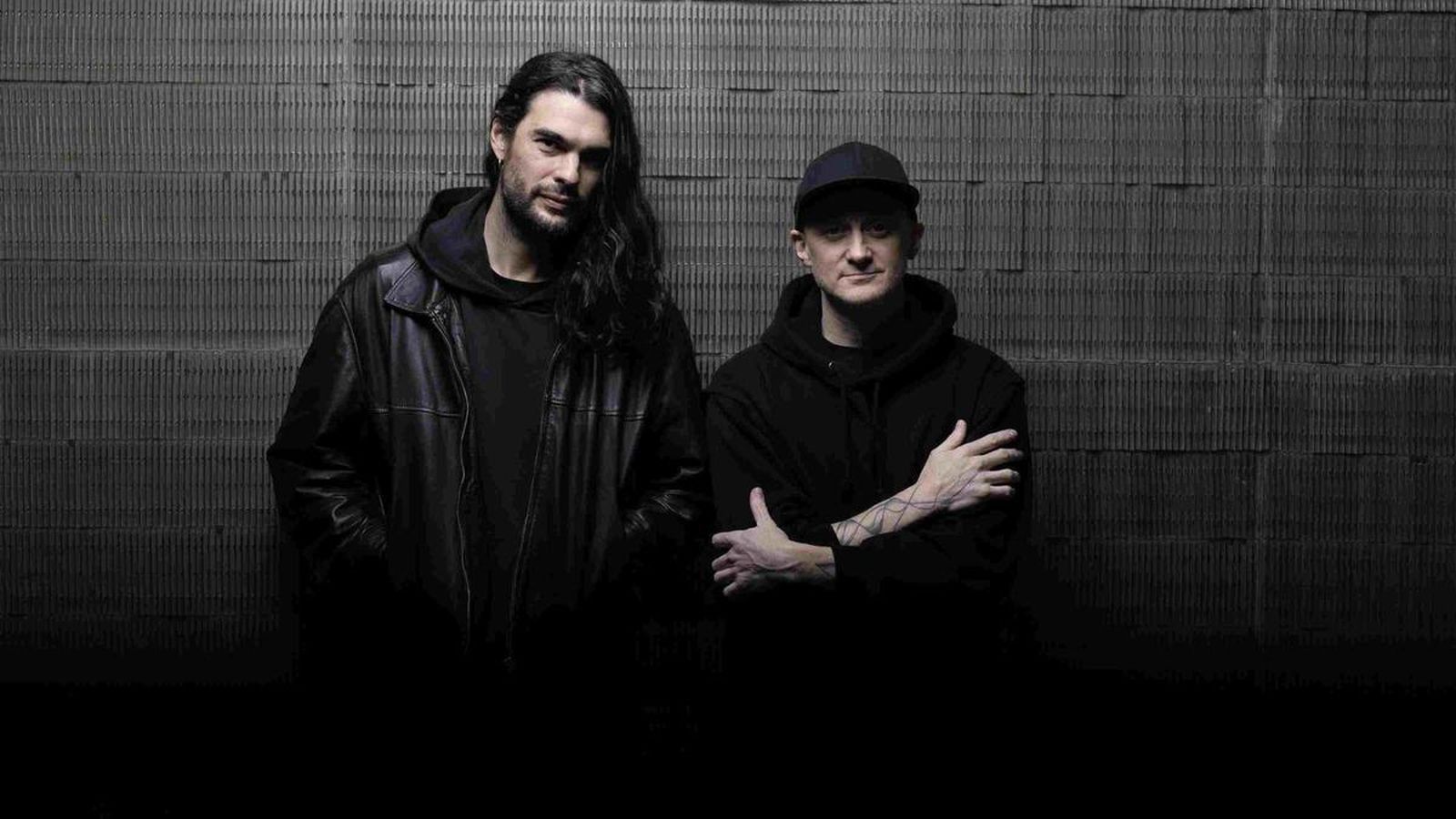 Oliver Laxe y Kangding Ray, director y compositor de 'Sirât'.