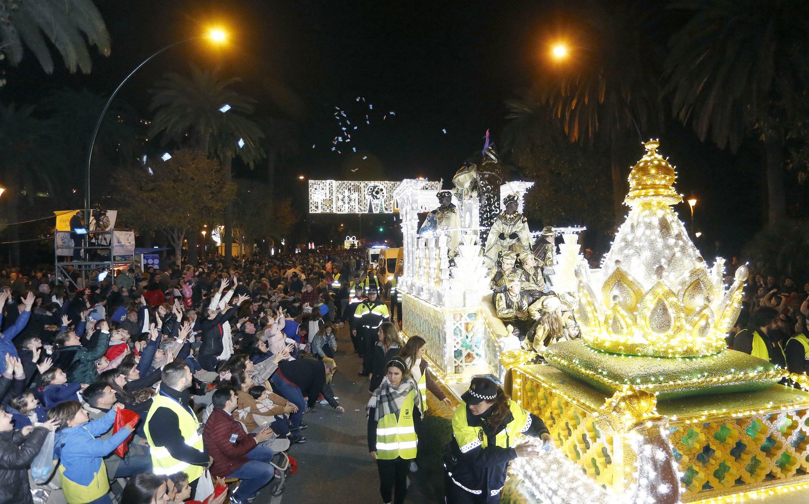 Fotos de la Cabalgata de Reyes Magos en Málaga 2020