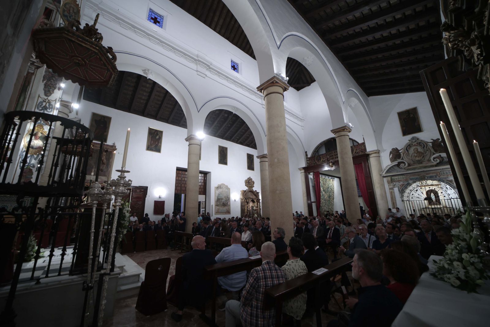 Imágenes de la reapertura de la iglesia de Santiago