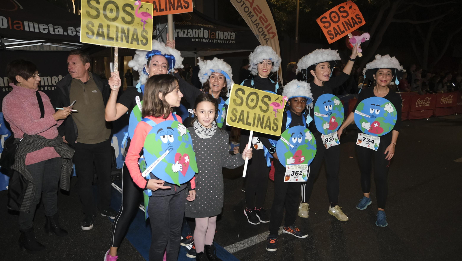 Imágenes de la XIV edición de la San Silvestre de Almería