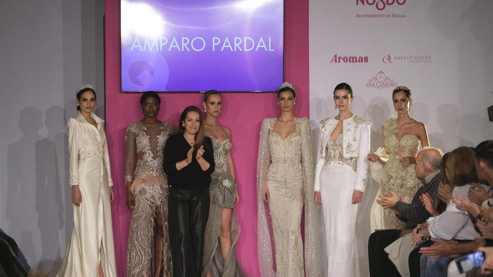 Las novias de fantasía de Amparo Pardal vistas en SIQ, en imágenes